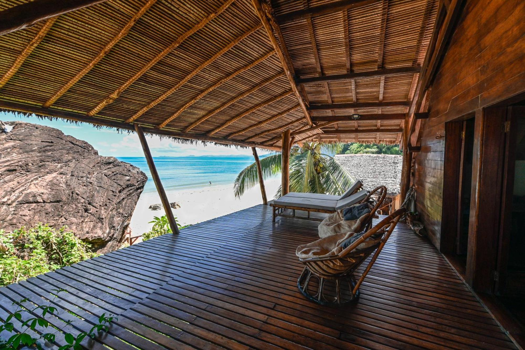 Shambala Madagascar: Beachfront Lodge And Adventures Ambolobozo Exterior photo