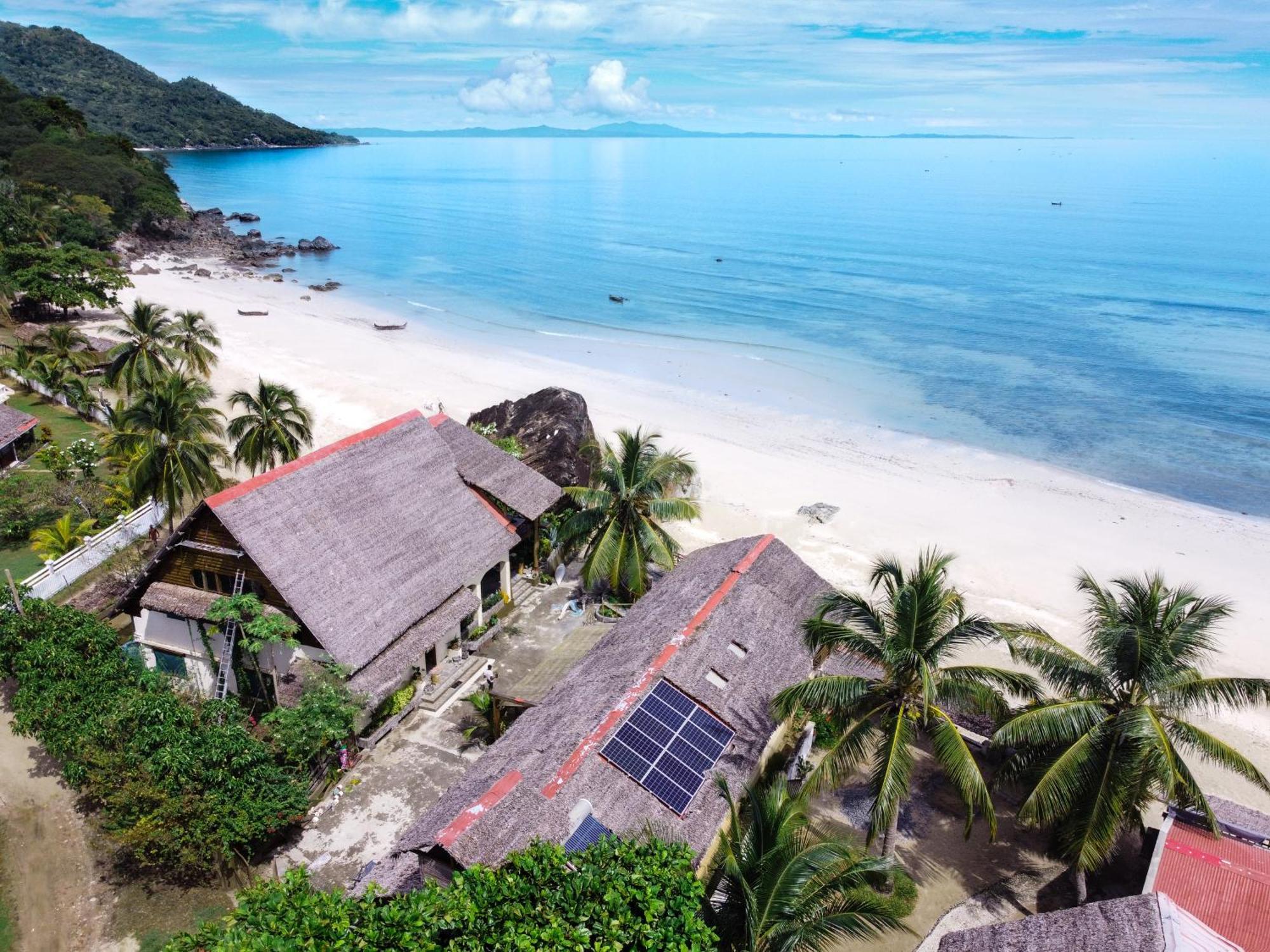 Shambala Madagascar: Beachfront Lodge And Adventures Ambolobozo Exterior photo