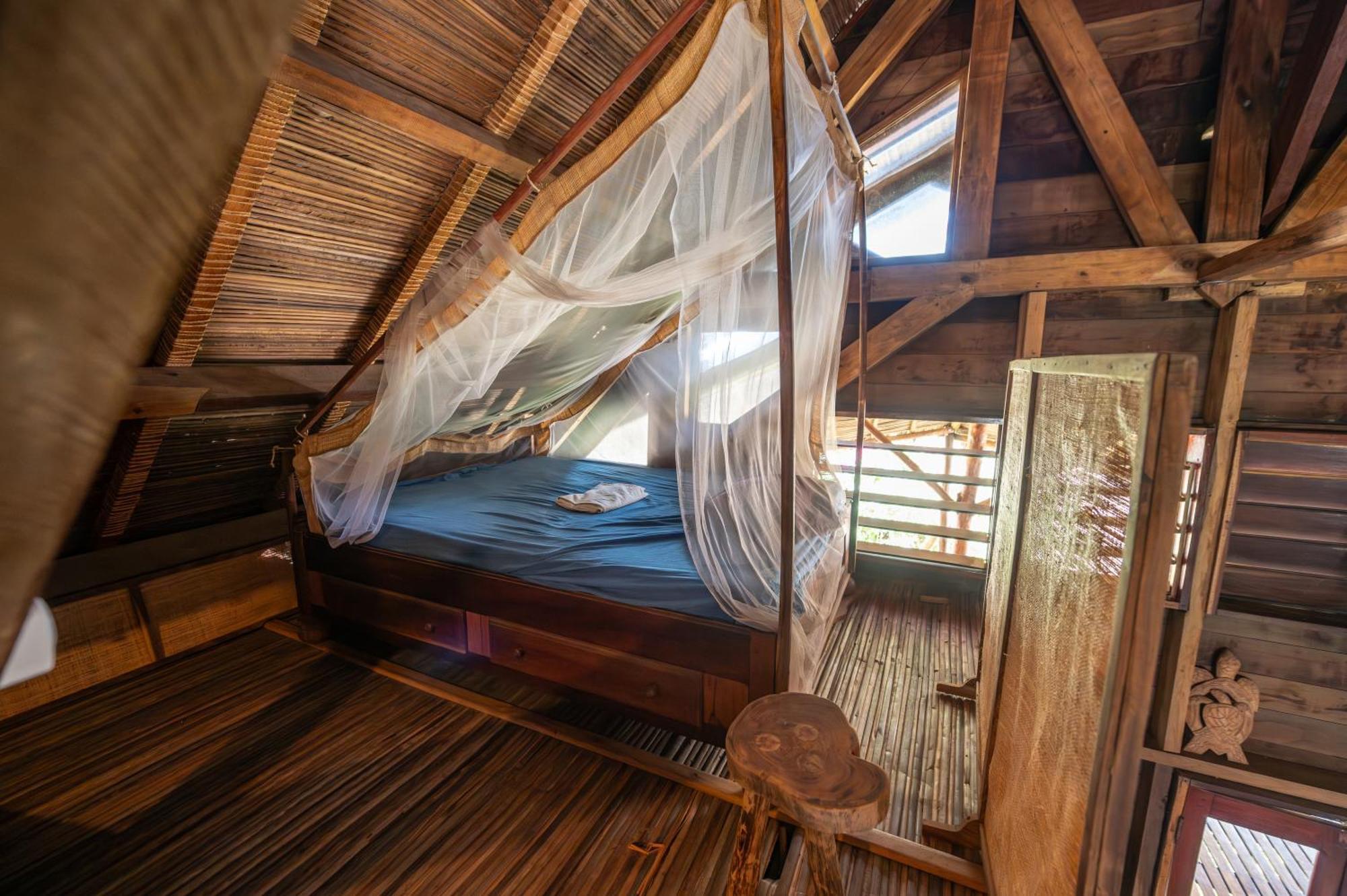 Shambala Madagascar: Beachfront Lodge And Adventures Ambolobozo Exterior photo