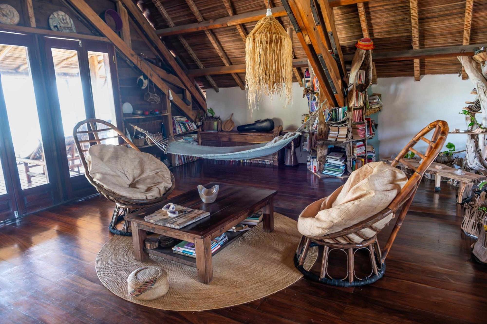 Shambala Madagascar: Beachfront Lodge And Adventures Ambolobozo Exterior photo